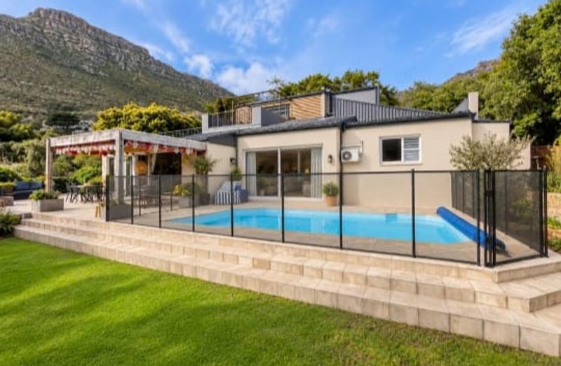 4 Bedroom Property for Sale in Hout Bay Western Cape